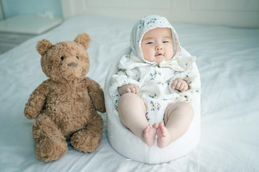 昭通宝宝挠耳朵是怎么回事 昭通宝宝挠耳朵是怎么回事