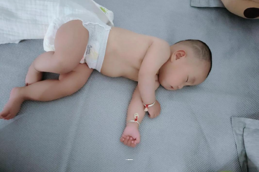 昭通1岁宝宝可以吃盐吗